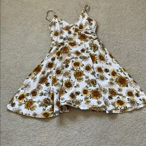 Sunflower dress size small